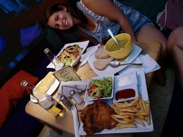 Dinner at Zoola, Antigua - Big portions of chips, meat and salad